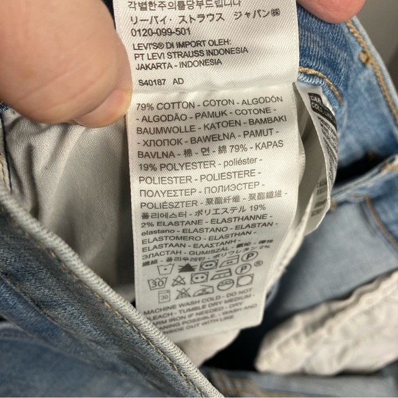 Levi’s Classic Capris size 14 - Picture 8 of 8